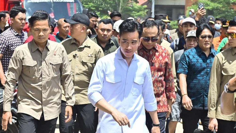 Geger Bupati Siak Curhat Utang Ratusan Miliar ke Gibran