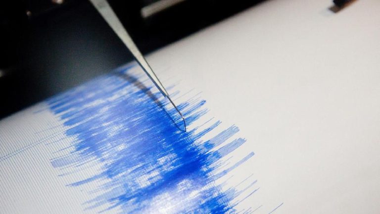 Banten Diguncang Gempa Dahsyat Warga Panik Banten Diguncang Gempa Dahsyat Warga Panik