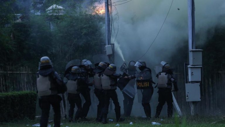 TERBONGKAR Dalang Rusuh Demo DPR Bukan Pendemo