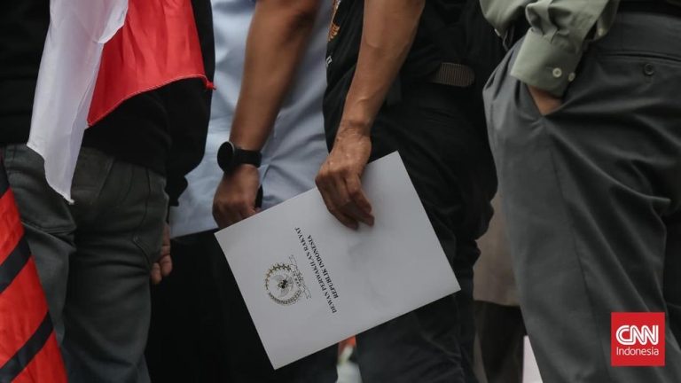 Jakarta Mencekam Pasca Demo DPR Ricuh Jakarta Mencekam Pasca Demo DPR Ricuh