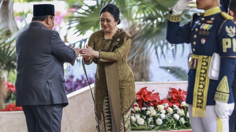 Puan Buka Suara Balas Pujian Prabowo ke PDIP Puan Buka Suara Balas Pujian Prabowo ke PDIP