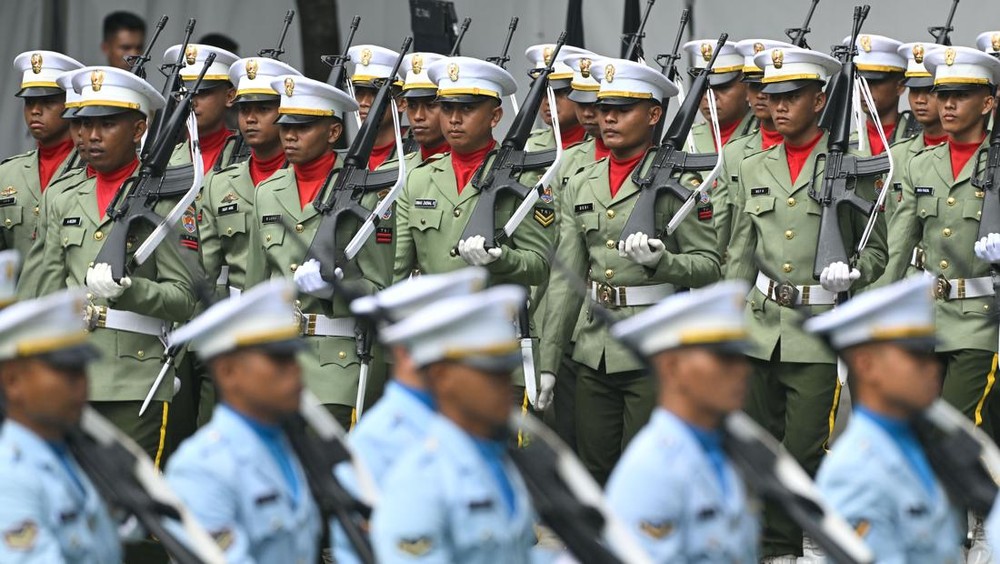 Prabowo Buka Jalan Suku Dayak Jadi Prajurit TNI