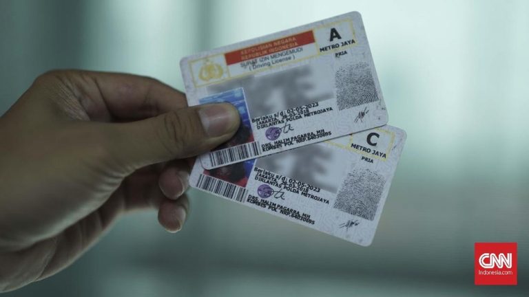 SIM Palsu Bikin Rugi Besar Korlantas Buka Suara SIM Palsu Bikin Rugi Besar Korlantas Buka Suara