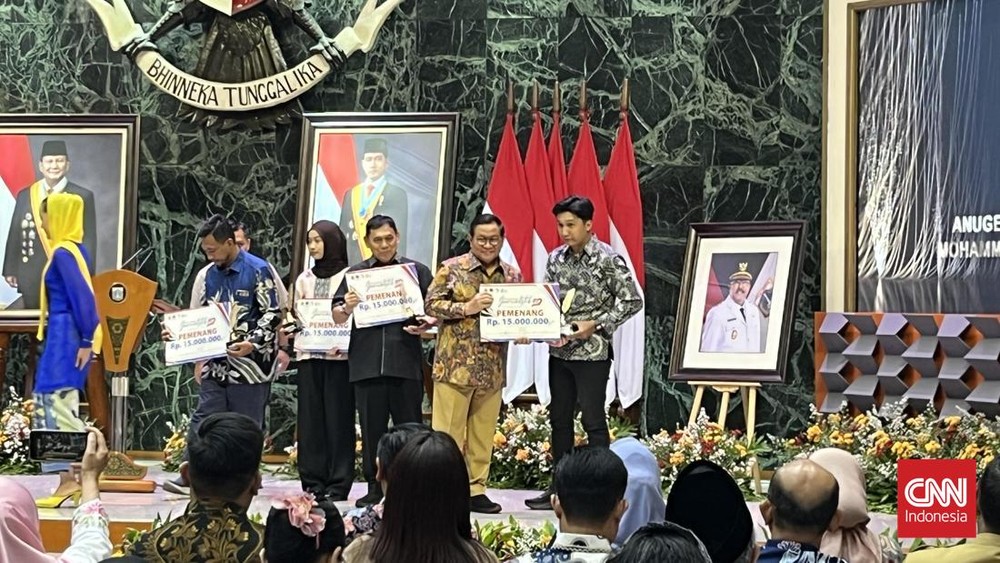 Infografis Krisis Makam Jakarta Sabet Juara