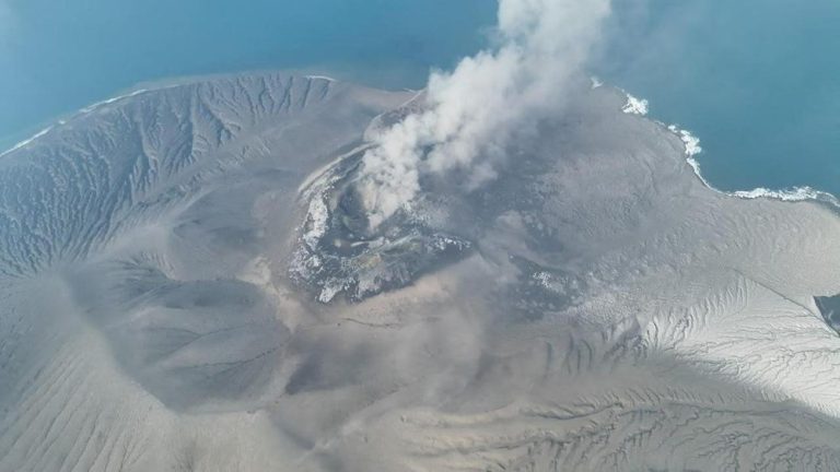 Krakatau Menggila Abu Sampai Jakarta Waspada Krakatau Menggila Abu Sampai Jakarta Waspada