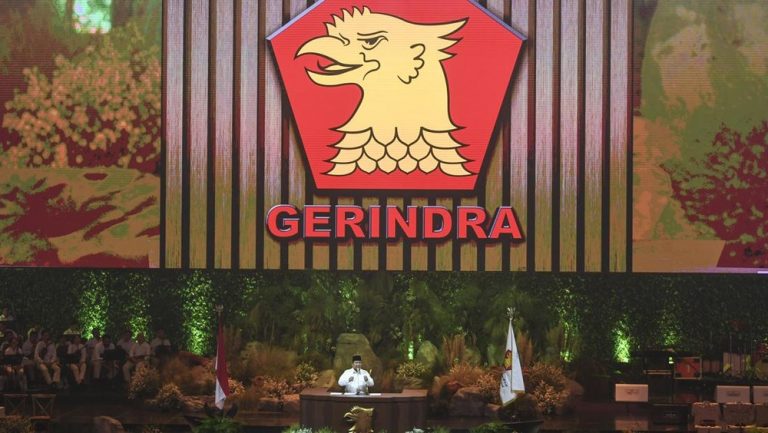 Gerindra Puncaki Survei Tinggalkan PDIP Apa Rahasianya Gerindra Puncaki Survei Tinggalkan PDIP Apa Rahasianya