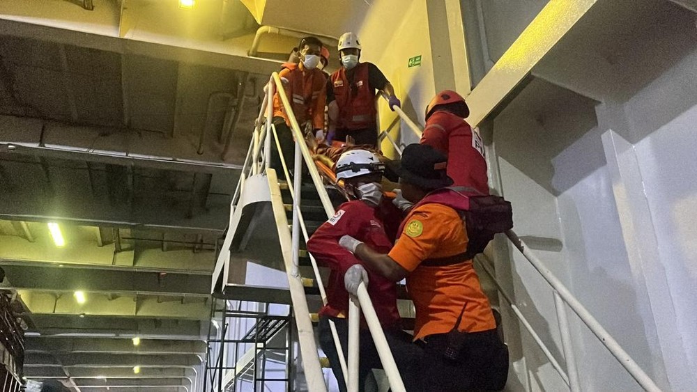 Kapal Virgo Oleng Parah Minta Bantuan Darurat