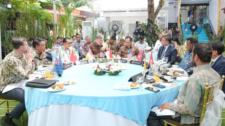 Tito Karnavian Gaungkan Kerja Sama Lintas Batas