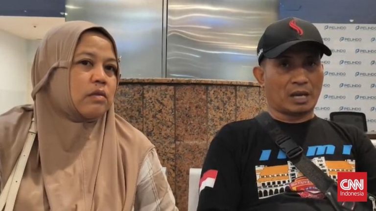 Harapan Tipis Keluarga Korban Kapal Tenggelam
