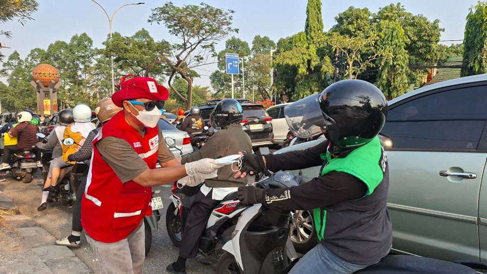 PMI Gerak Cepat Jutaan Masker Meluncur ke Lokasi Bencana