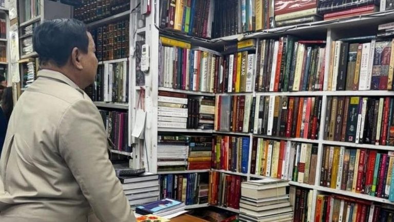 Kisah Prabowo Bangkit Berkat Buku Tipis Ini Kisah Prabowo Bangkit Berkat Buku Tipis Ini