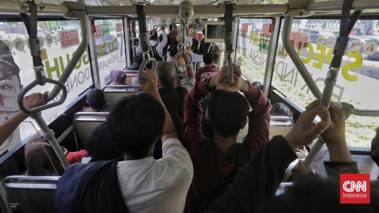 Jangan Kaget Rute TransJakarta Pagi Ini Beda Jangan Kaget Rute TransJakarta Pagi Ini Beda
