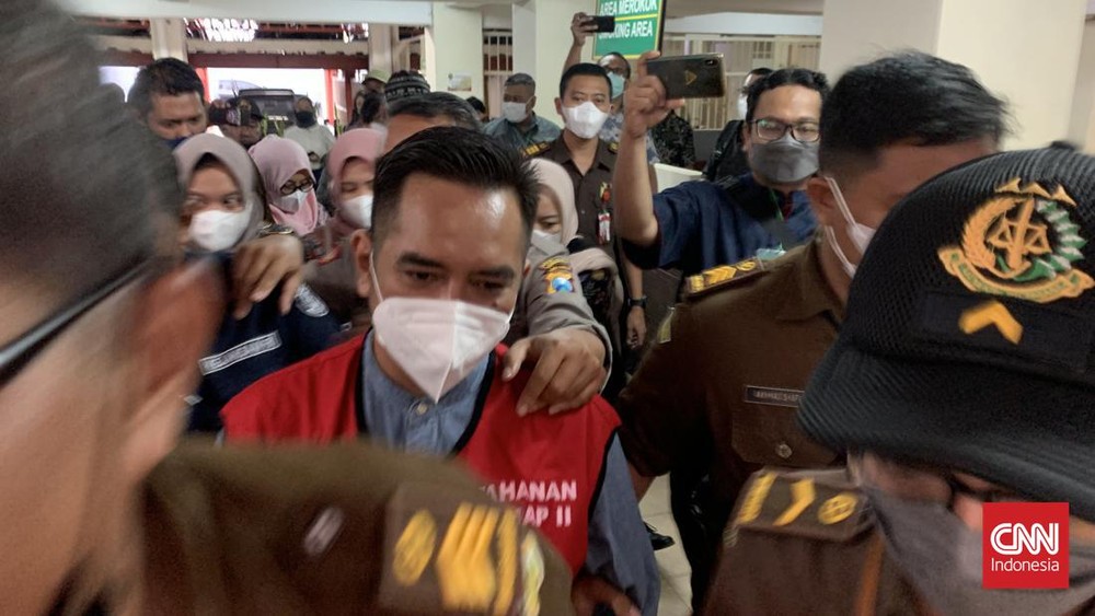 Kontroversi Bechi Anak Kiai Jombang Bebas Penjara