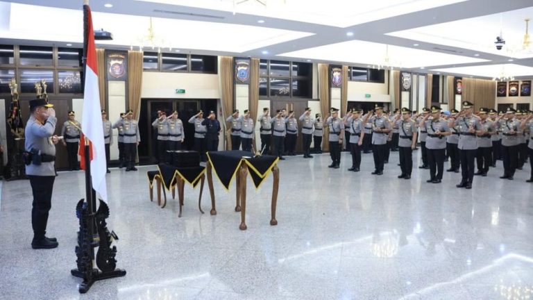 Kapolri Kembali Goyang Tiga Kursi Penting