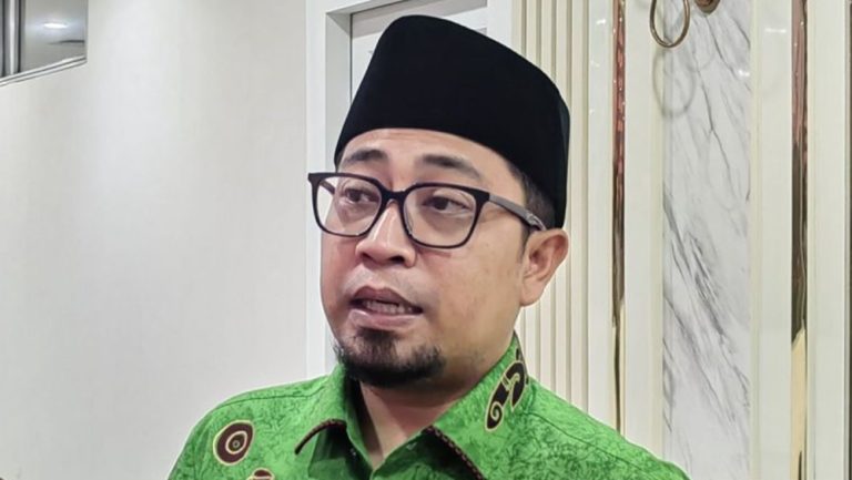 DPR Buka Kartu Soal Putusan MK Gibran DPR Buka Kartu Soal Putusan MK Gibran
