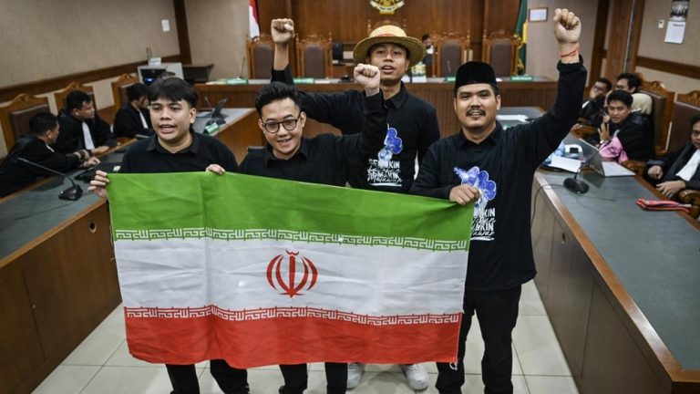 Kemenangan Mutlak Delpedro dan Kawan Kawan