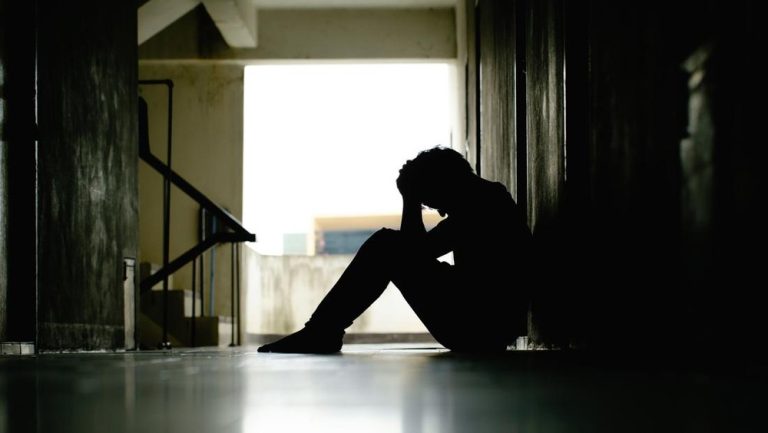 Viral Aksi Bully Sadis Mahasiswa Diancam Api