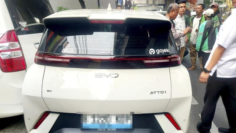 Tragedi BYD Lindas Ojol di Jaksel Terungkap Tragedi BYD Lindas Ojol di Jaksel Terungkap