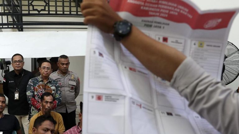 Caleg Kalah Bisa Lolos DPR Ini Caranya
