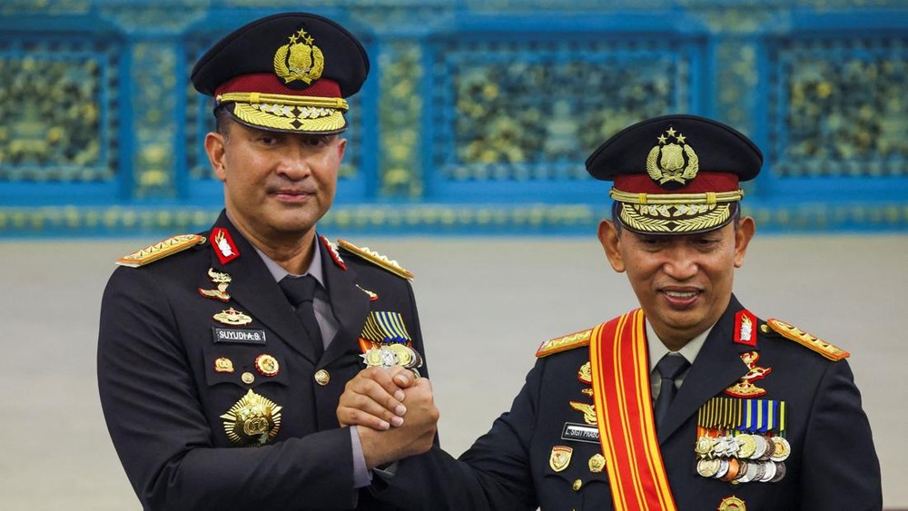 Tongkat Komando Polri Berpindah Tangan Ini Maknanya