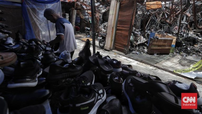 Nasib Pedagang Taman Puring Akan Dipindah