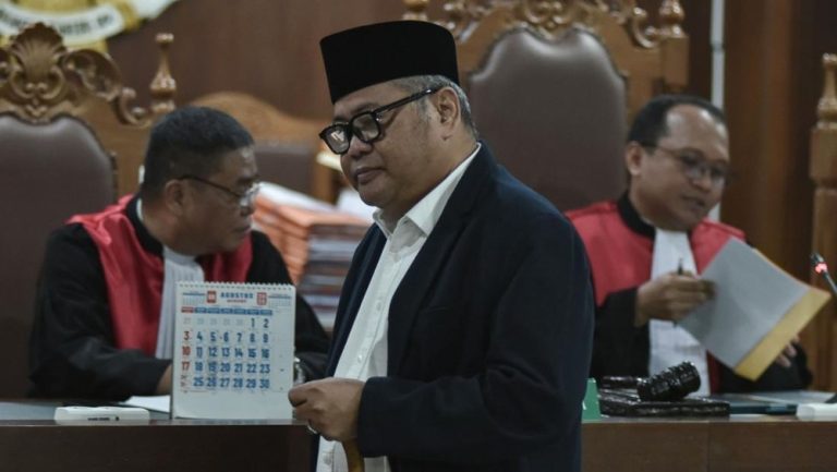 Suket SMA Gibran Dinyatakan Tidak Sah Oleh MA Suket SMA Gibran Dinyatakan Tidak Sah Oleh MA