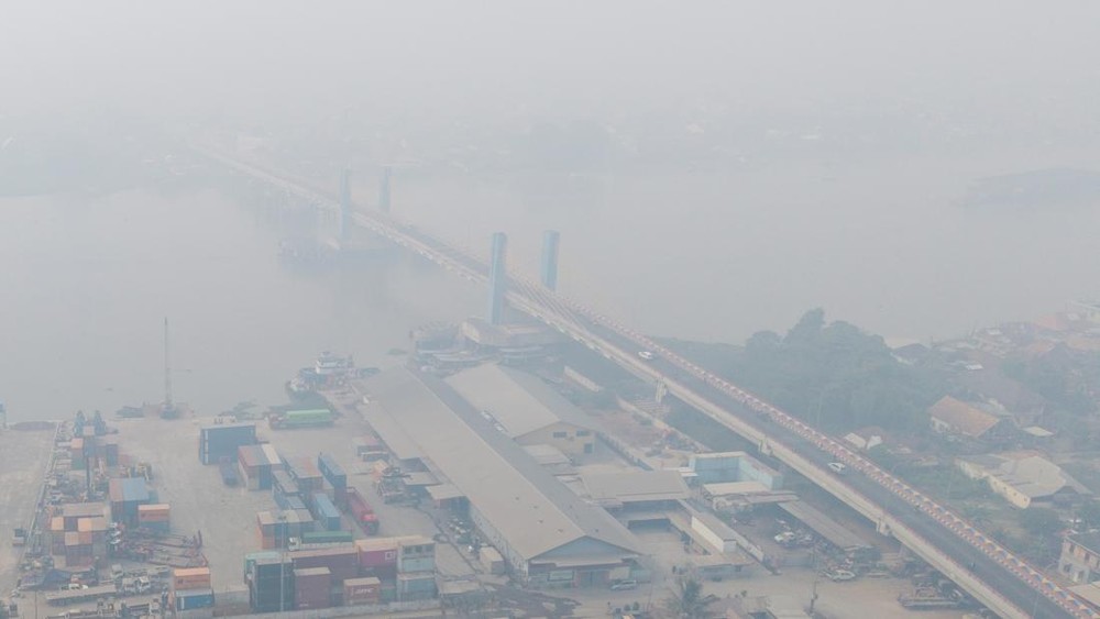 Palembang Darurat Udara Warga Tercekik